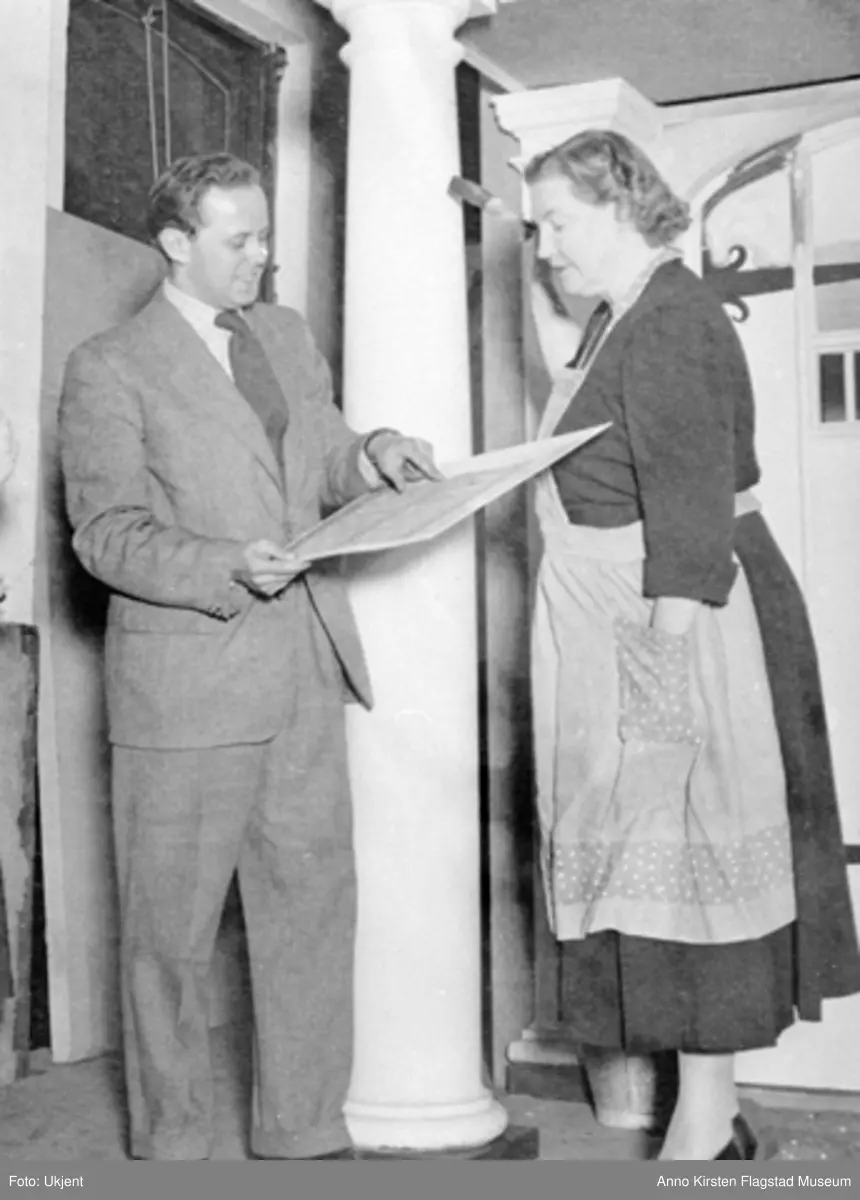 Kirsten Flagstad og ukjent mann. Kirsten Flagstad and unknown man. 