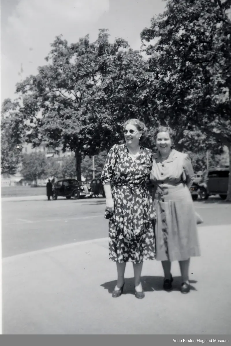 Kirsten Flagstad og hennes venninne Caryl Beckwith i USA. Kirsten Flagstad and her friend Caryl Beckwith in USA. 