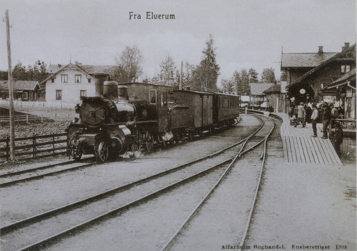 Gamle jernbanestasjon i Elverum. Ca. 1905. 