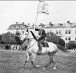 Dåvarande löjtnanten C - G Strandman vid Göteborgs skvadrons jubileumshögtidlighet vid regementet 27 maj 1956.