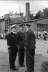 Kungabesök i Karlsborg år 1962. Gustaf VI Adolf talar med öv Nils Hansson F 6 och öv Ingemar Bratt.