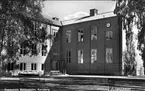 Karlsborg. Kommunala mellanskolan (Centralskolan). Korsningen Storgatan - Kungsgatan. Nuvarande Carl Johan skolan. Vykort.