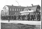 Fallskärmsjägarskolan Karlsborg 1957. Inryckning.