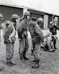 Fallskärmsjägarskolan i Karlsborg 1956.Hoppare-kontroll.