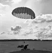 Fallskärmsjägarskolan i Karlsborg 1956.Hoppning.