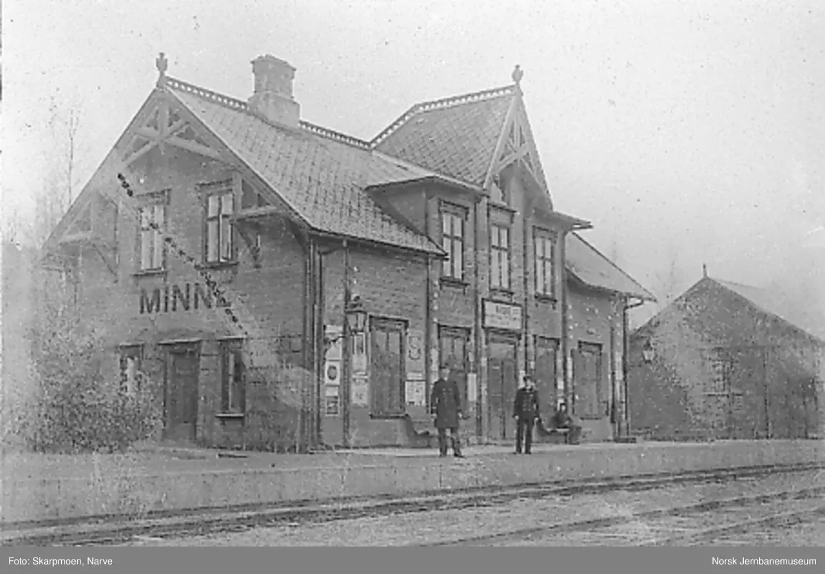 Minnesund stasjonsbygning