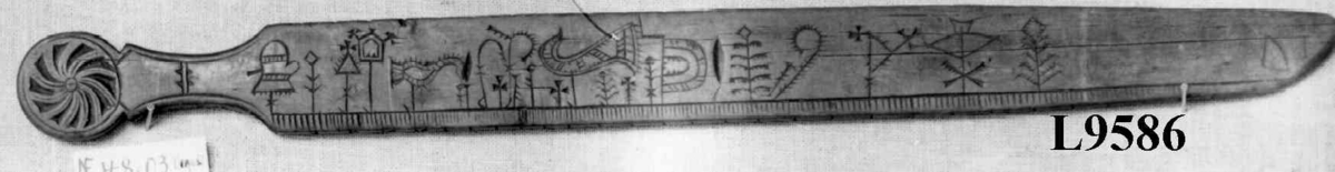 Sverdformet primstav.