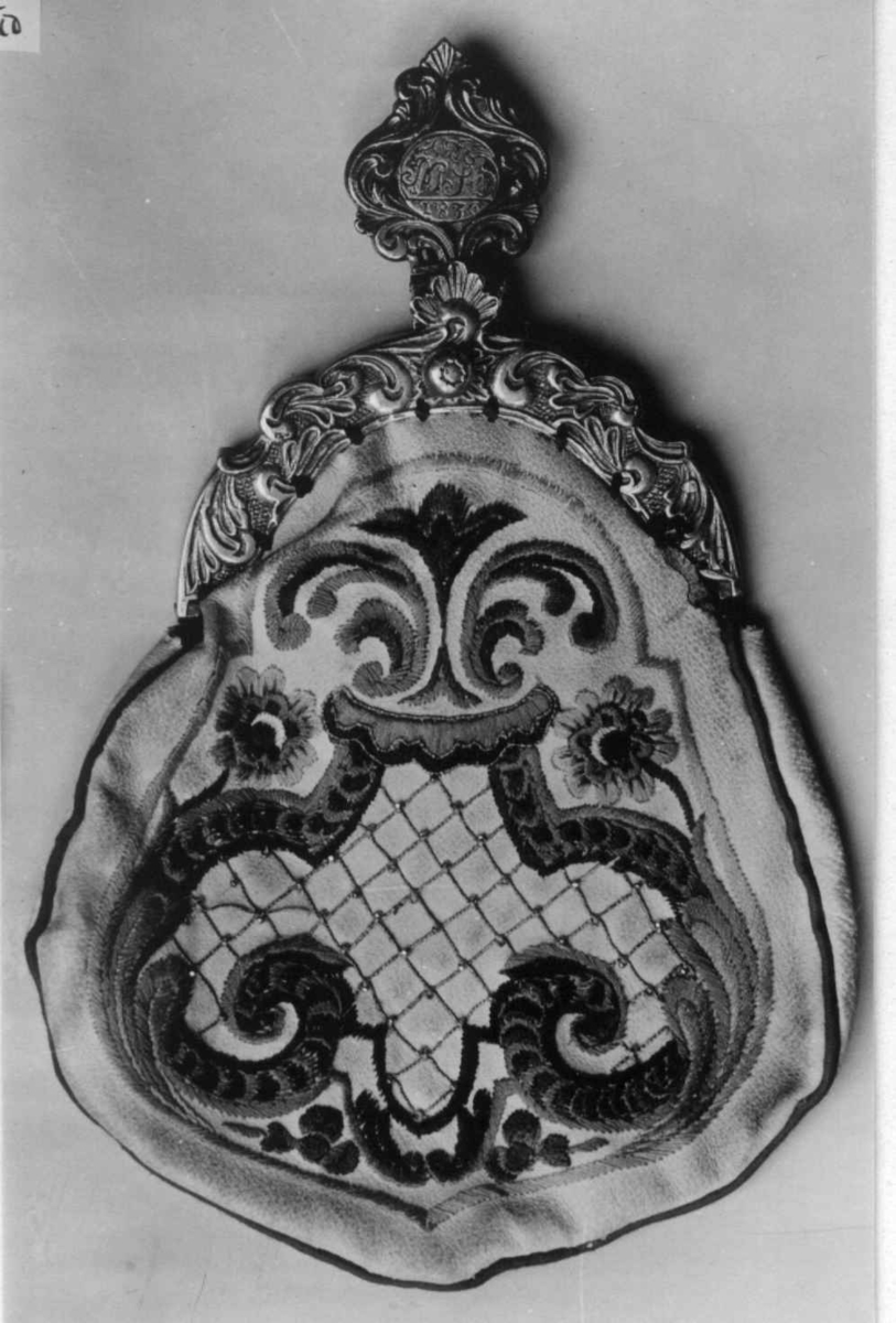 Løslomme i skinn med lås av messing og flerfarget brodert dekor,