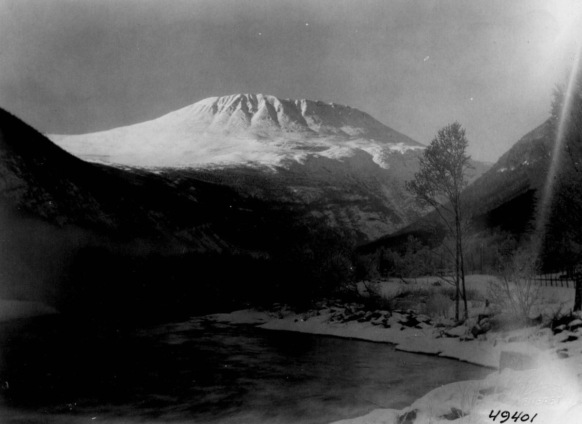 Vinter, snø, Gaustatoppen, Måna, Vestfjorddalen.