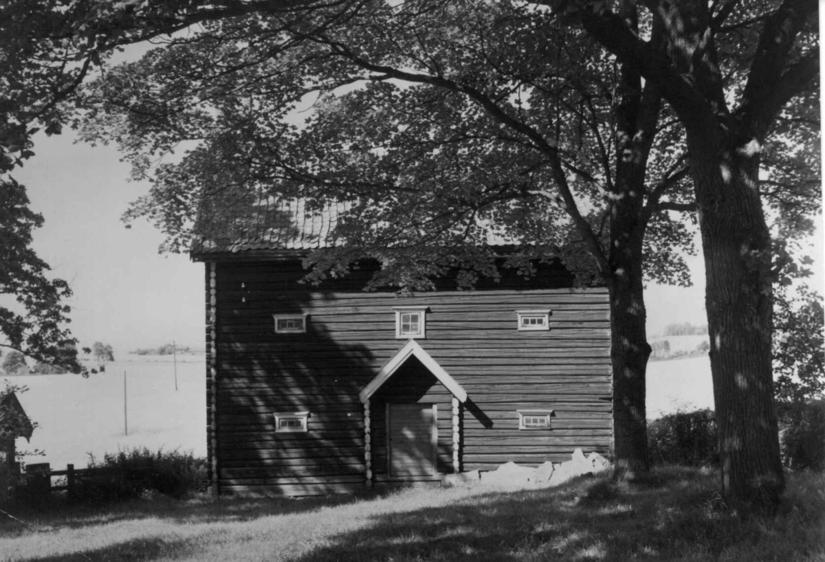 Nordre Såstad, Stange, Hedmark. Stabburet.
Fra dr. Eivind S. Engelstads storgårdsundersøkelser 1957.