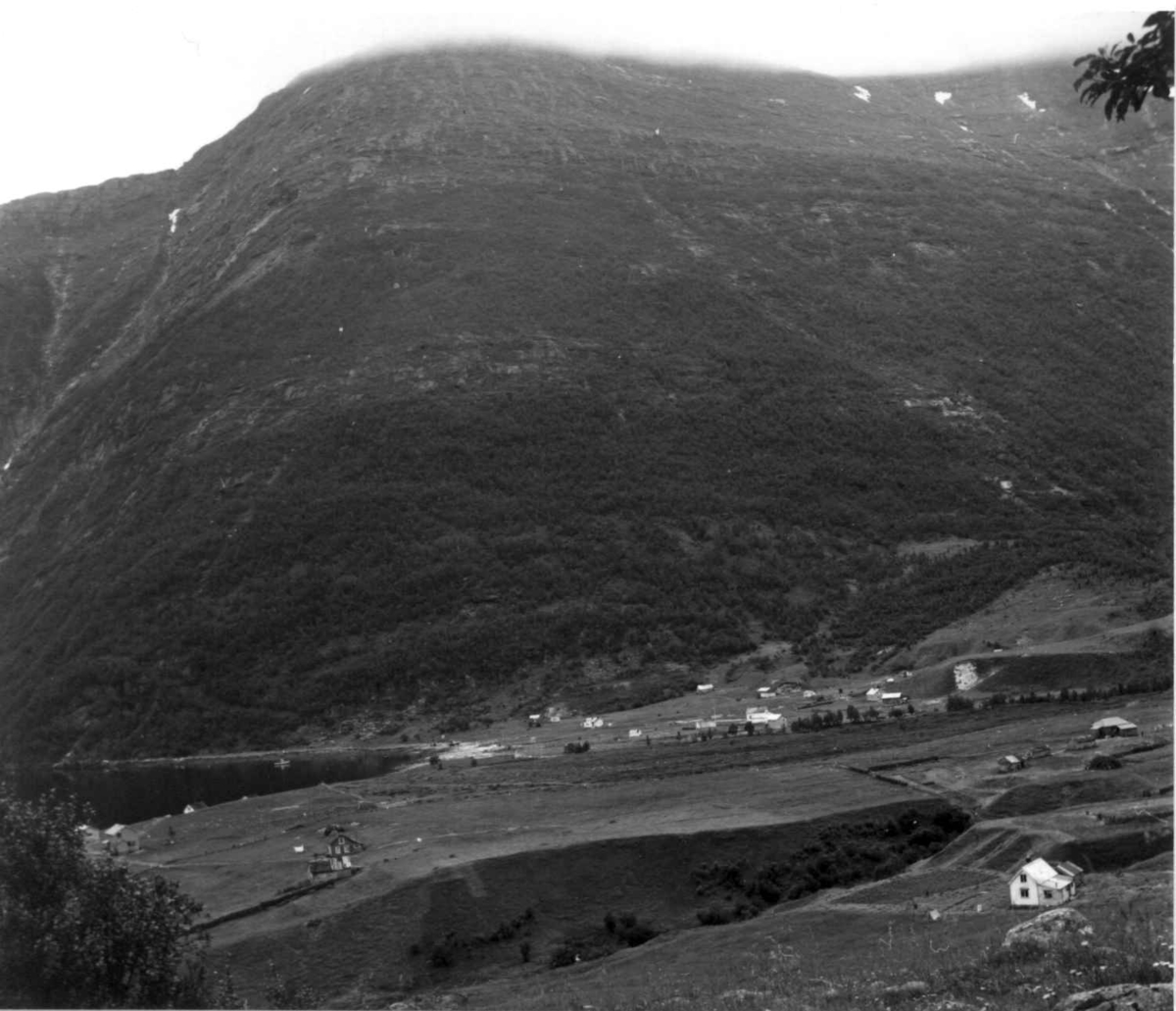 Oversiktsbilde over Musken sett fra nord, med bebyggelse, 1964.