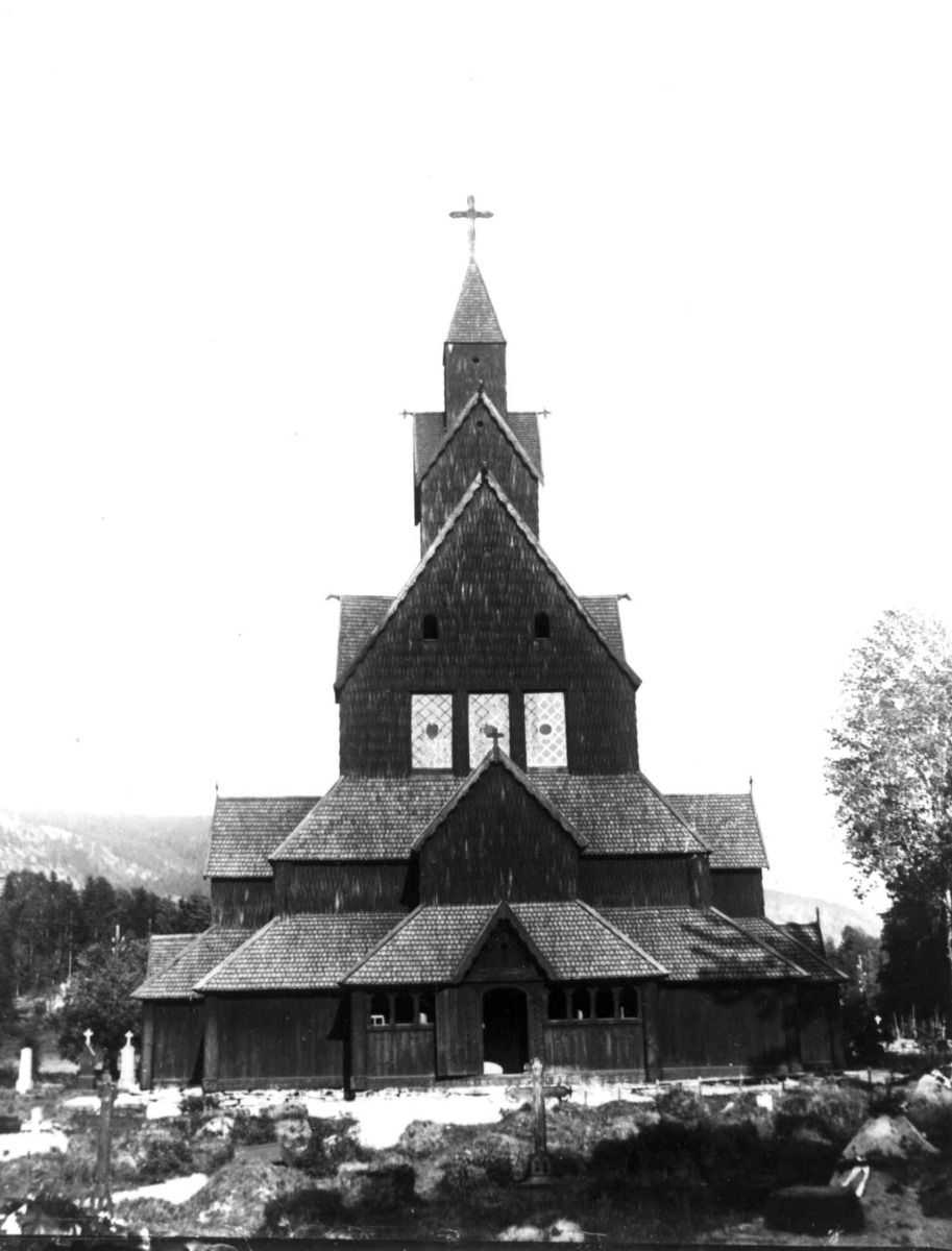 Heddal stavkirke 167, Heddal, Notodden, Telemark, antatt 1904.