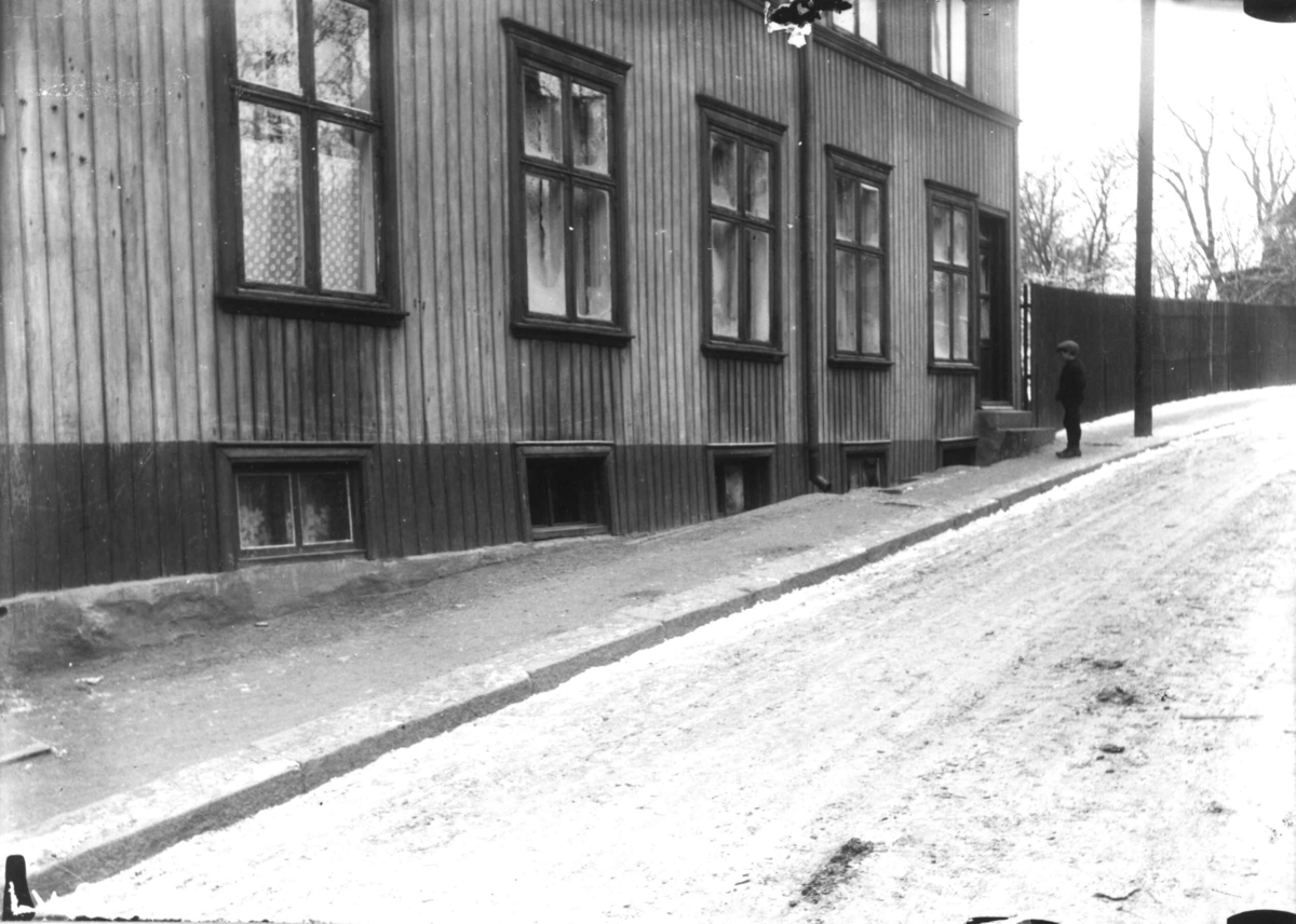 Bygård, trebygning, Oslo.
Fra boliginspektør Nanna Brochs boligundersøkelser i Oslo 1920-årene.