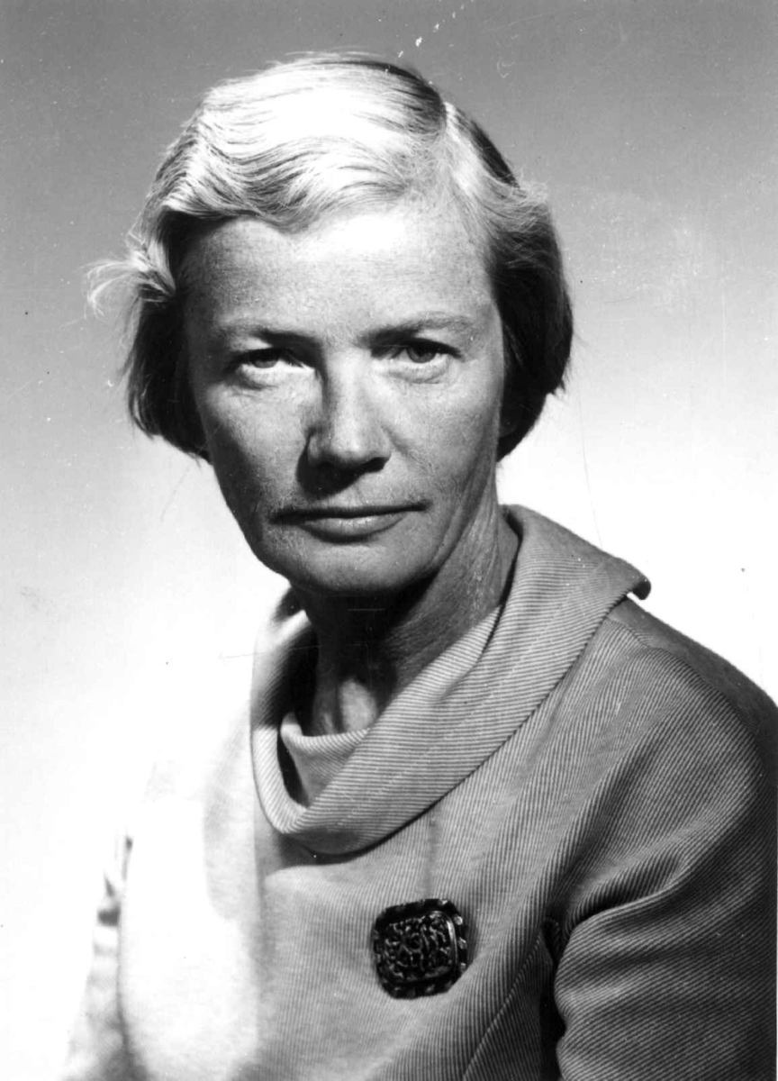 Portrett, fra 1962, av konservator Martha Hoffmann.