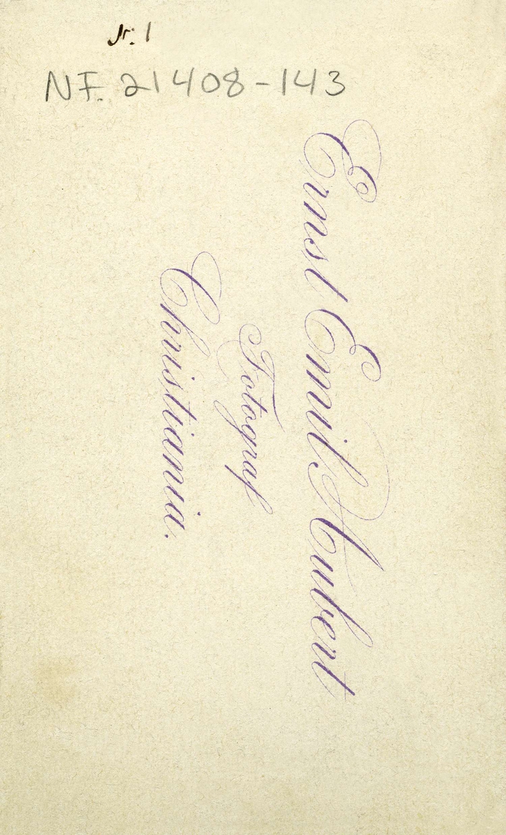 Skuespilller Henrik Klausen som den første Per Gynt på Christiania Teater i 1876. Visittkortfotografi