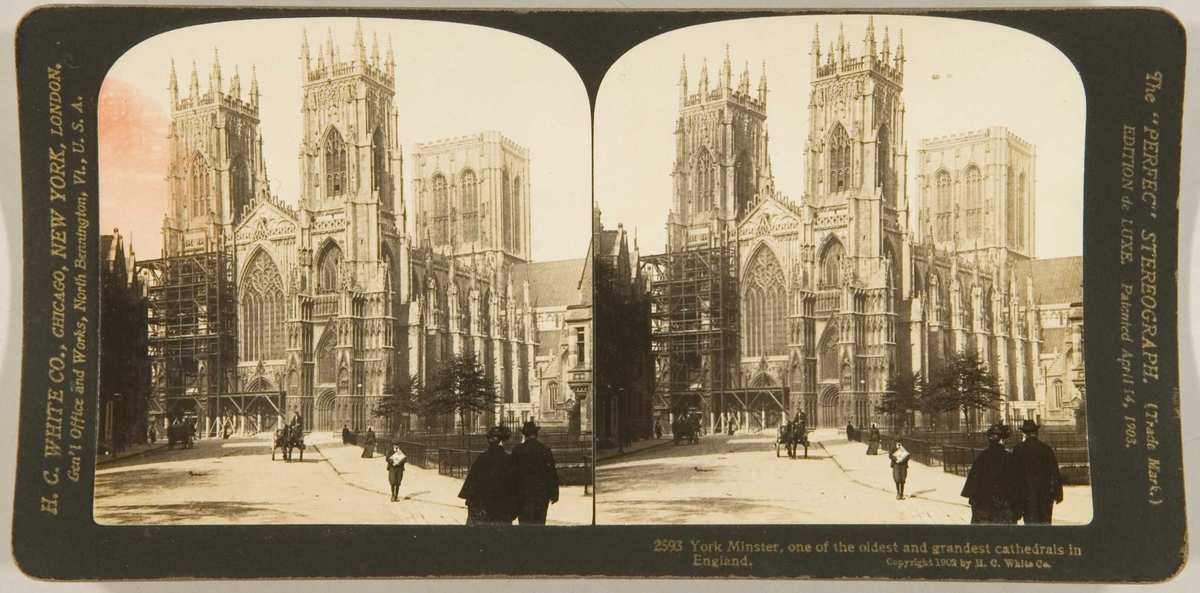 Stereoskopi. Personer og mann med hest og kjerre utenfor York Minster-katedralen, England.