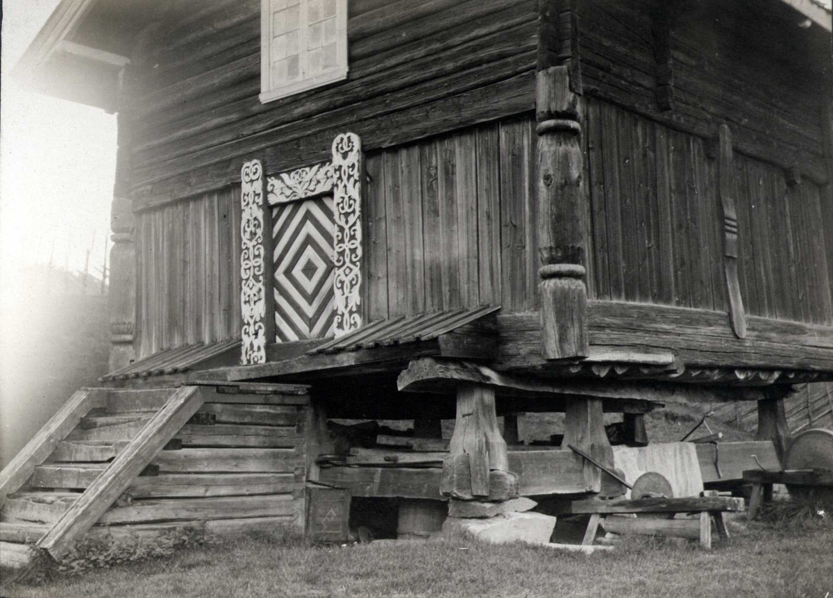 Bur fra ca. 1800, Skoje, Sauland, Hjartdal, Telemark. Fotografert 1914.