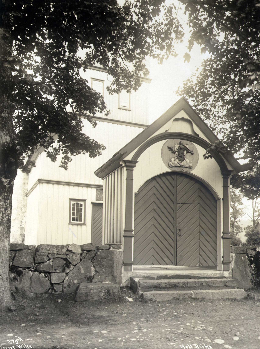 Inngangsportal, Holt kirke, Tvedestrand, Aust-Agder. 