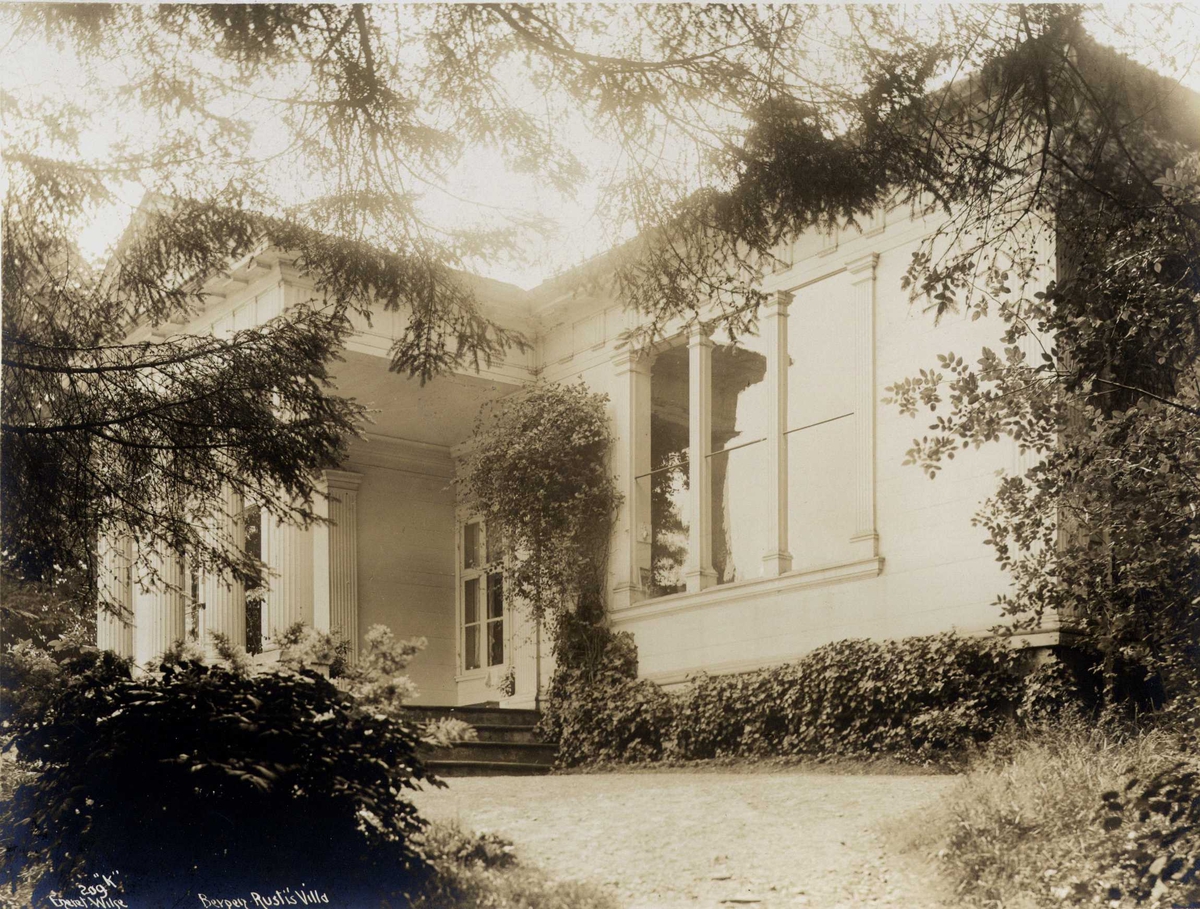 Rustis villa,  Bergen, Hordaland.  Fotografert 1912. 