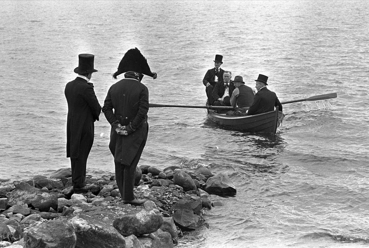 Serie. Innspiling av historisk film, Toten museum, Stenberg, Vestre Toten, Oppland. Fotografert 1962.