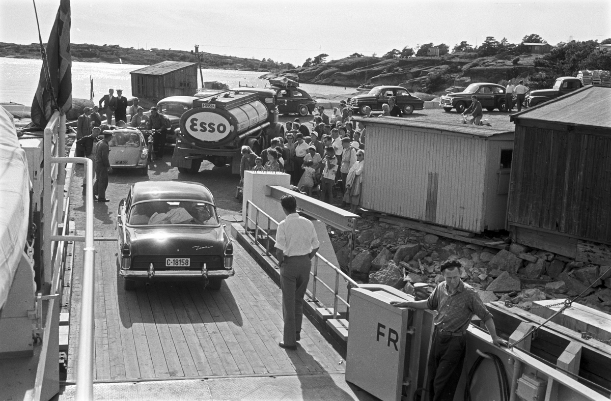 Serie Hvaler-fergen. Fotografert juli 1959.