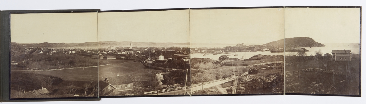 Panoramafotografi av Kristiansand i 1877.