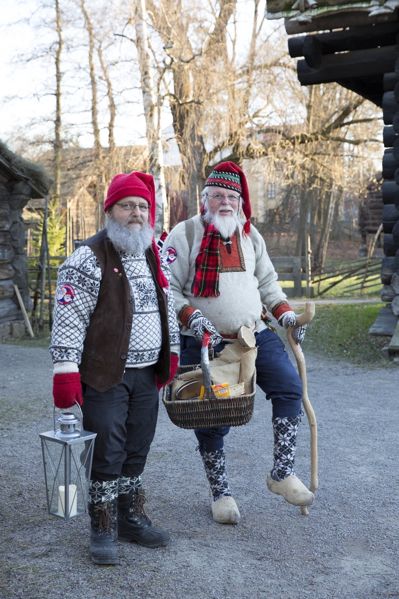 Nisser i Friluftsmuseet.
Julemarkedet på Norsk Folkemuseum, 1. desember 2013.