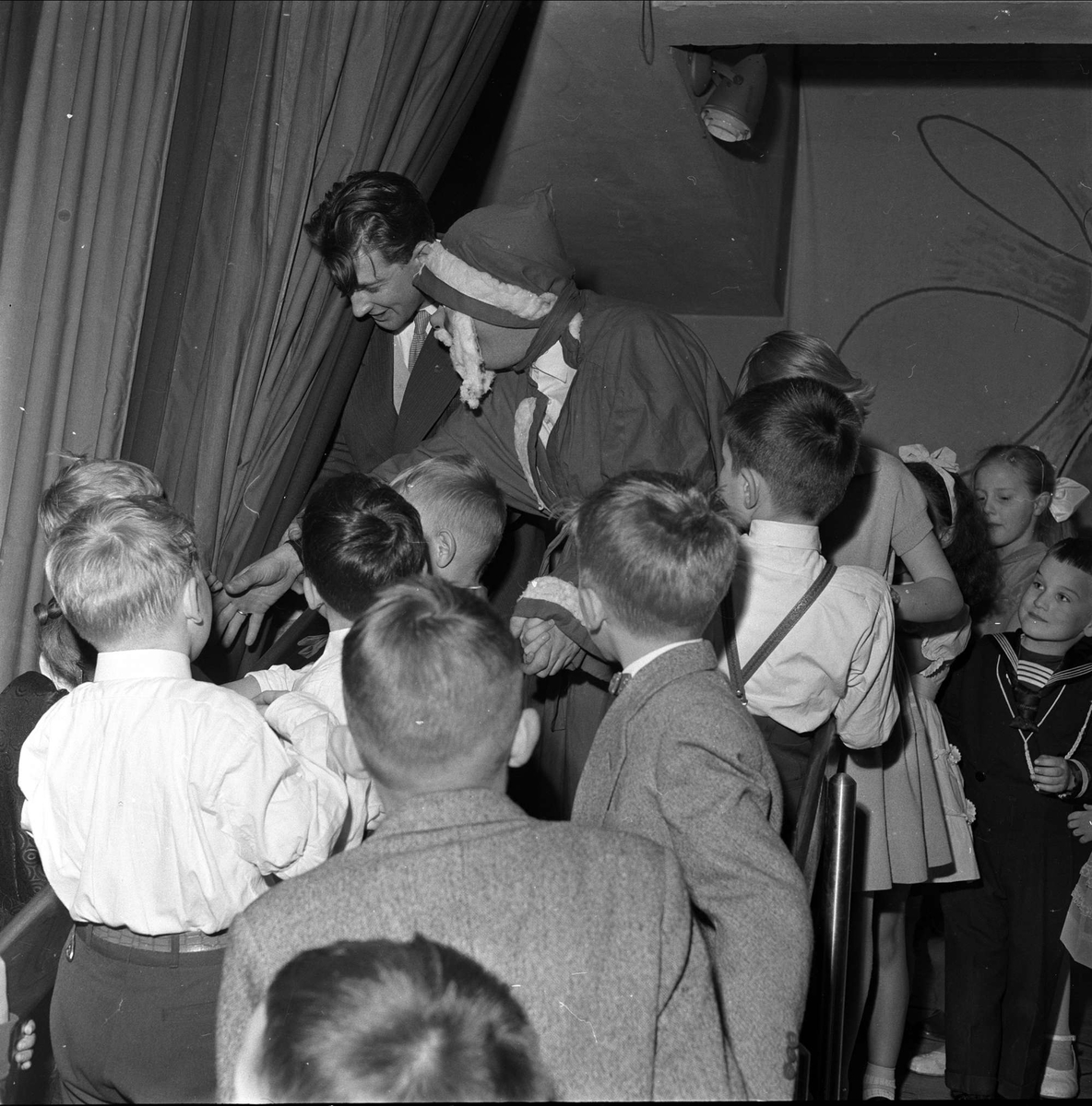 Juletrefest med tilhørende aktiviteter, Venstres Hus, Oslo, januar, 1959.