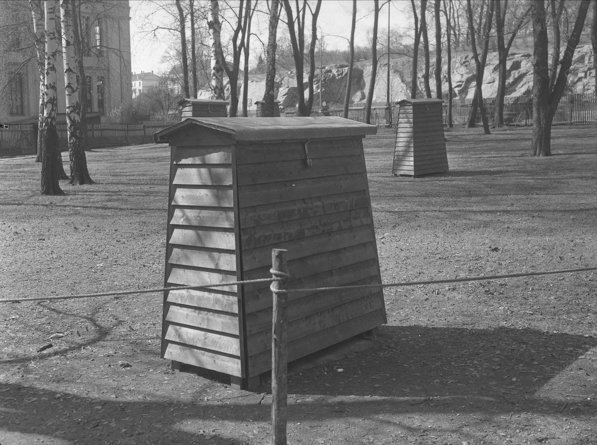 Karl Johans gate 47, Oslo, april 1952. Universitetshagen.