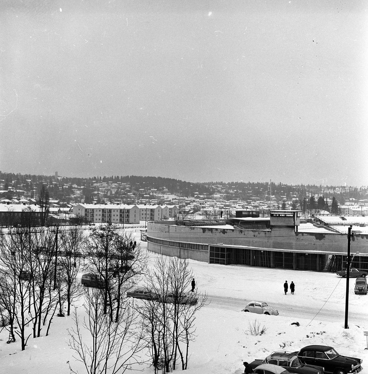 Store Ringvei, Oslo, 17.01.1962. Hjørnet Sognsveien. Biler, veier, bebyggelse og landskap.