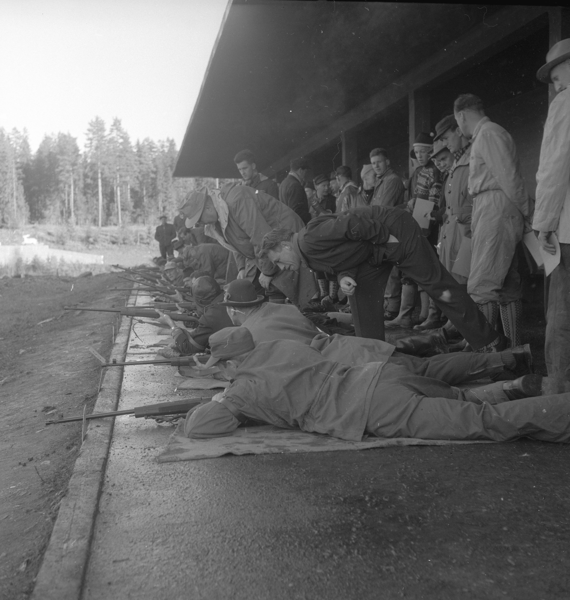 Sted ukjent, november 1958, skyting, scorer, kkonkurransen er i gang.