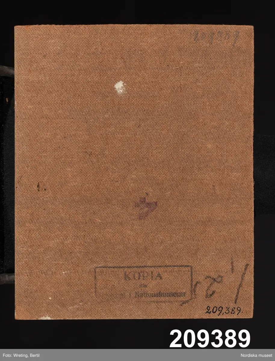 Huvudliggaren:
"C.M. Bellman, oljemålning på duk, kopia av Eva Bagge efter original av Elias martin. G. av fröken Anna Stina Murray, Stockholm 19/6 1937.