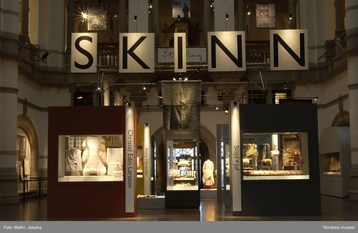Utställningsdokumentation Slöjdjul skinn 2003.