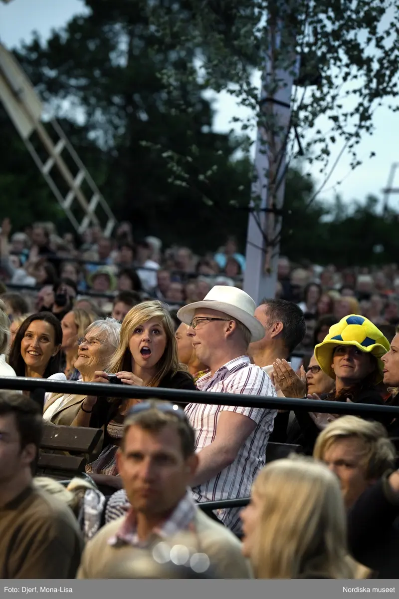 Allsång på Skansen 15 juli 2008. Publik.