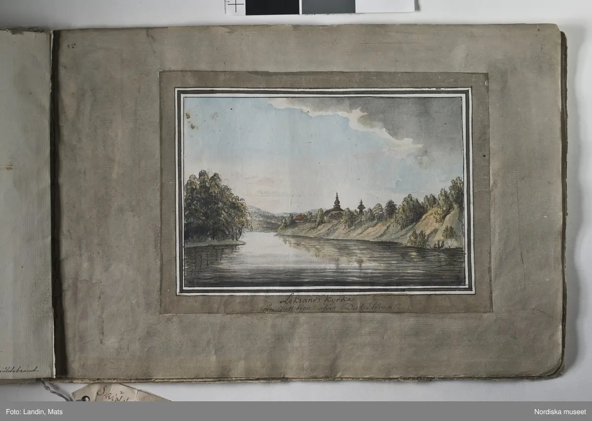 Album med titeln "Resan till Dalarna 1794". Akvareller utförda av greve Anders Fredrik Skjöldebrand (1757-1834) Falu koppargruva