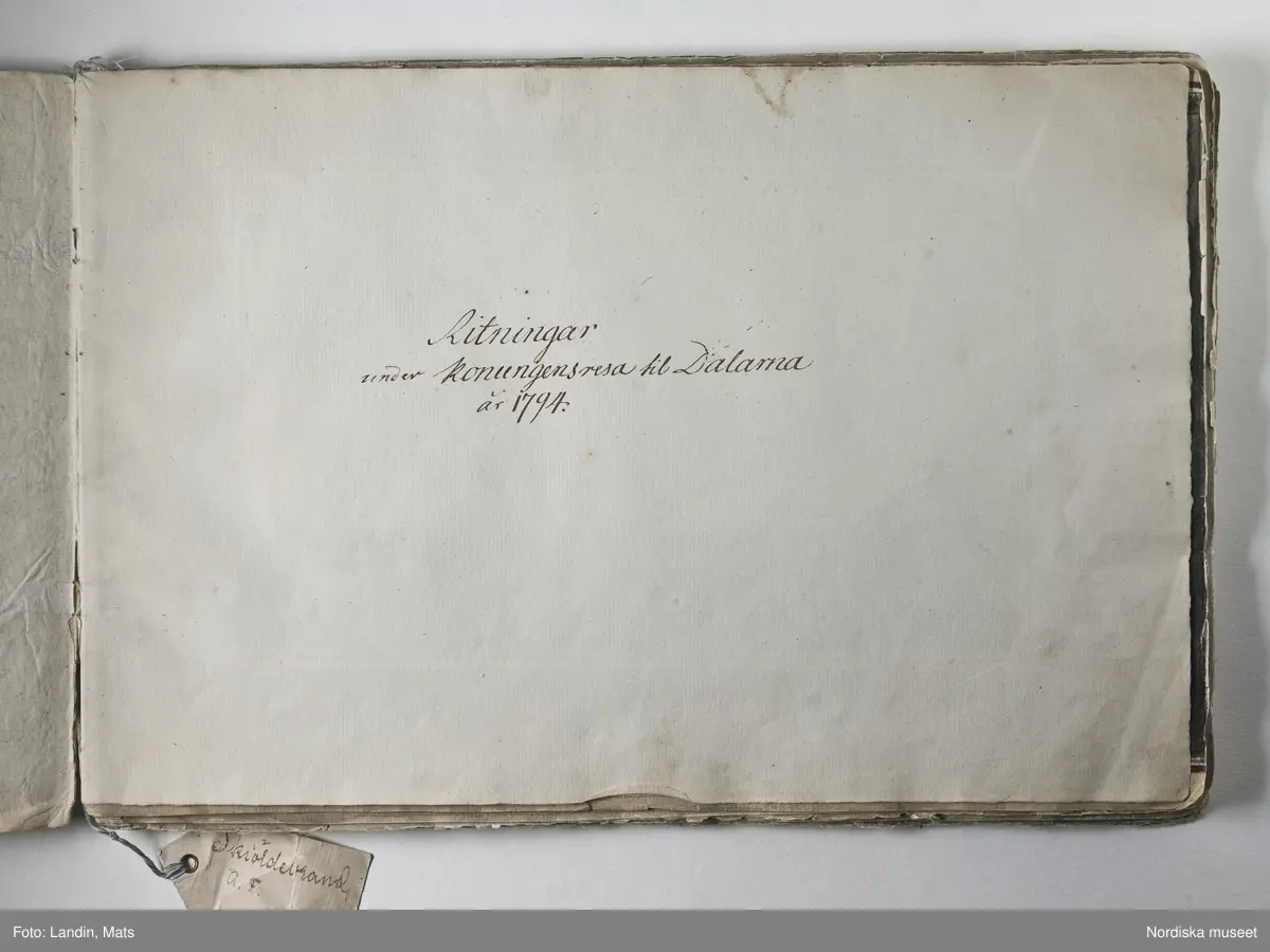 Album med titeln "Resan till Dalarna 1794". Akvareller utförda av greve Anders Fredrik Skjöldebrand (1757-1834) Falu koppargruva