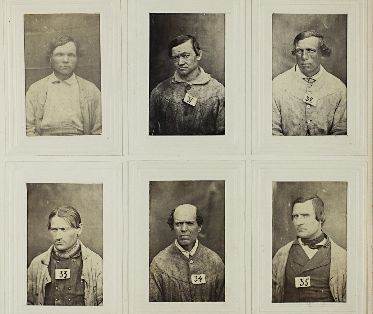 "Photografiskt Album för år 1861 öfver fångar förvarade å Warbergs fästning".  Samt i samma album : "Photografiskt Album för år 1861 öfver fångar förvarade å Landskrona fästning".