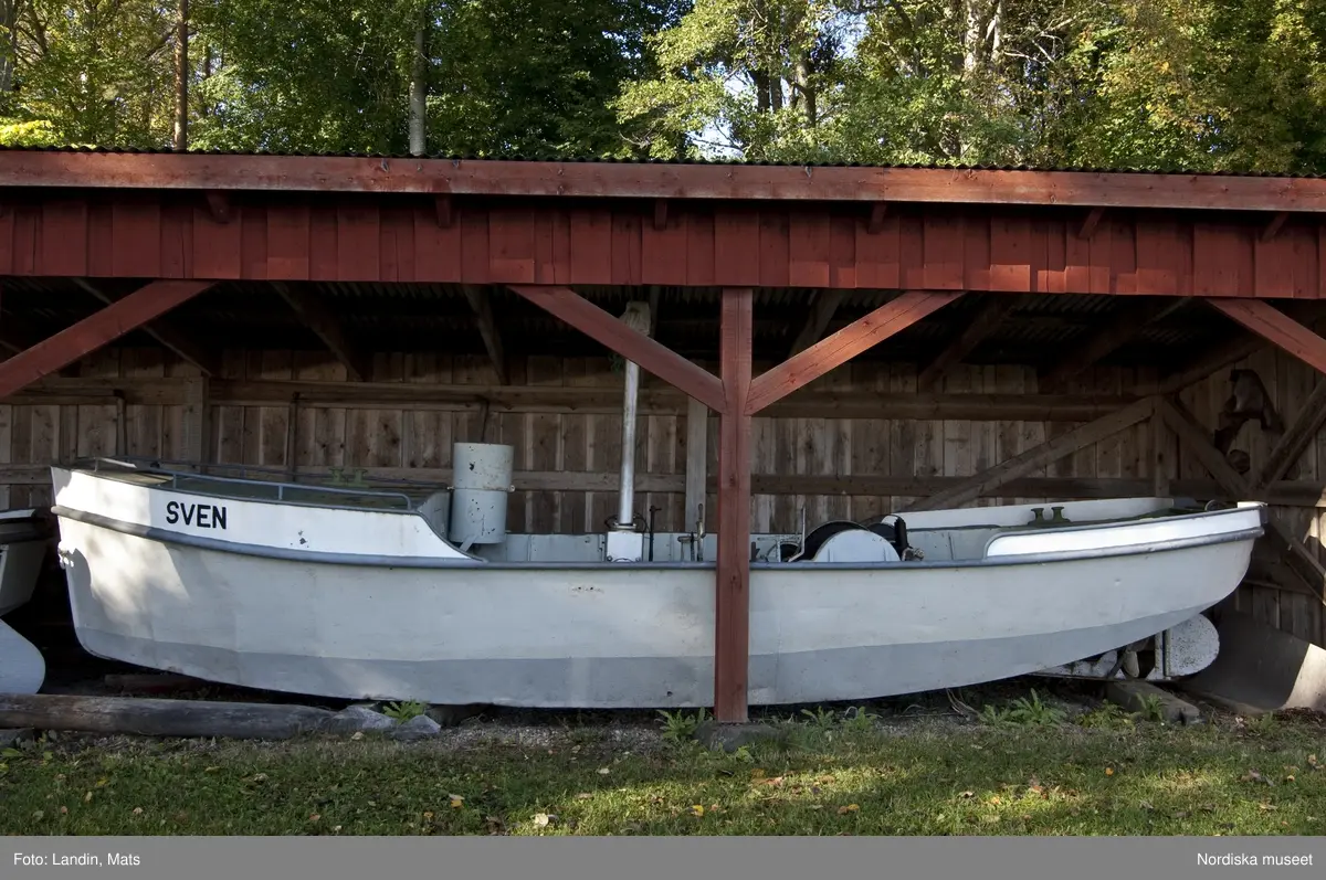 Dalälvarnas flottningsmuseum i Gysinge. Smedja och båtskjul.