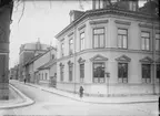 Bredgränd - Kungsgatan, kvarteret Oxen, stadsdelen Dragarbrunn, Uppsala 1901 - 1902