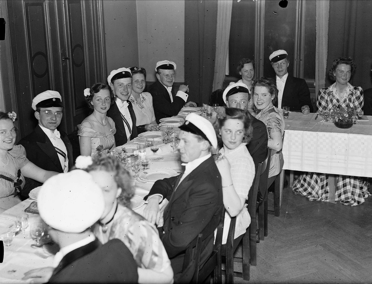 Vårfest på Gästrike-Hälsinge studentnation, Trädgårdsgatan, Uppsala 1944