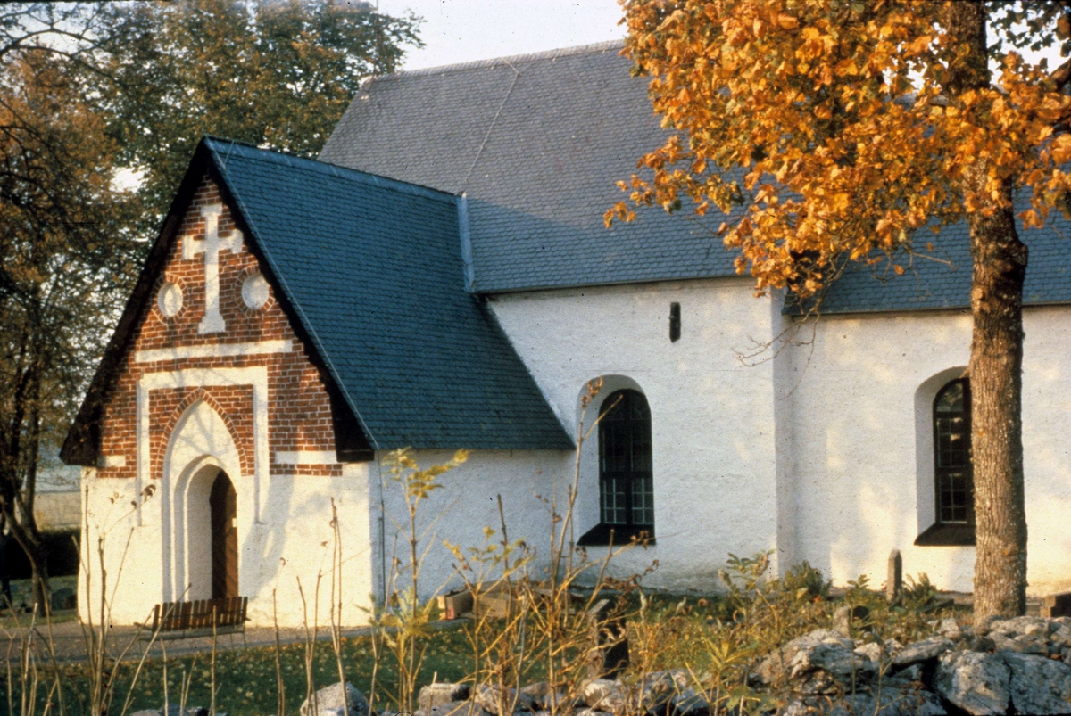 Salkyrka, Plantyp-Enskeppig, Kyrka