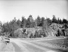 Berghäll vid Kättinge, Börje socken, Uppland april 1934