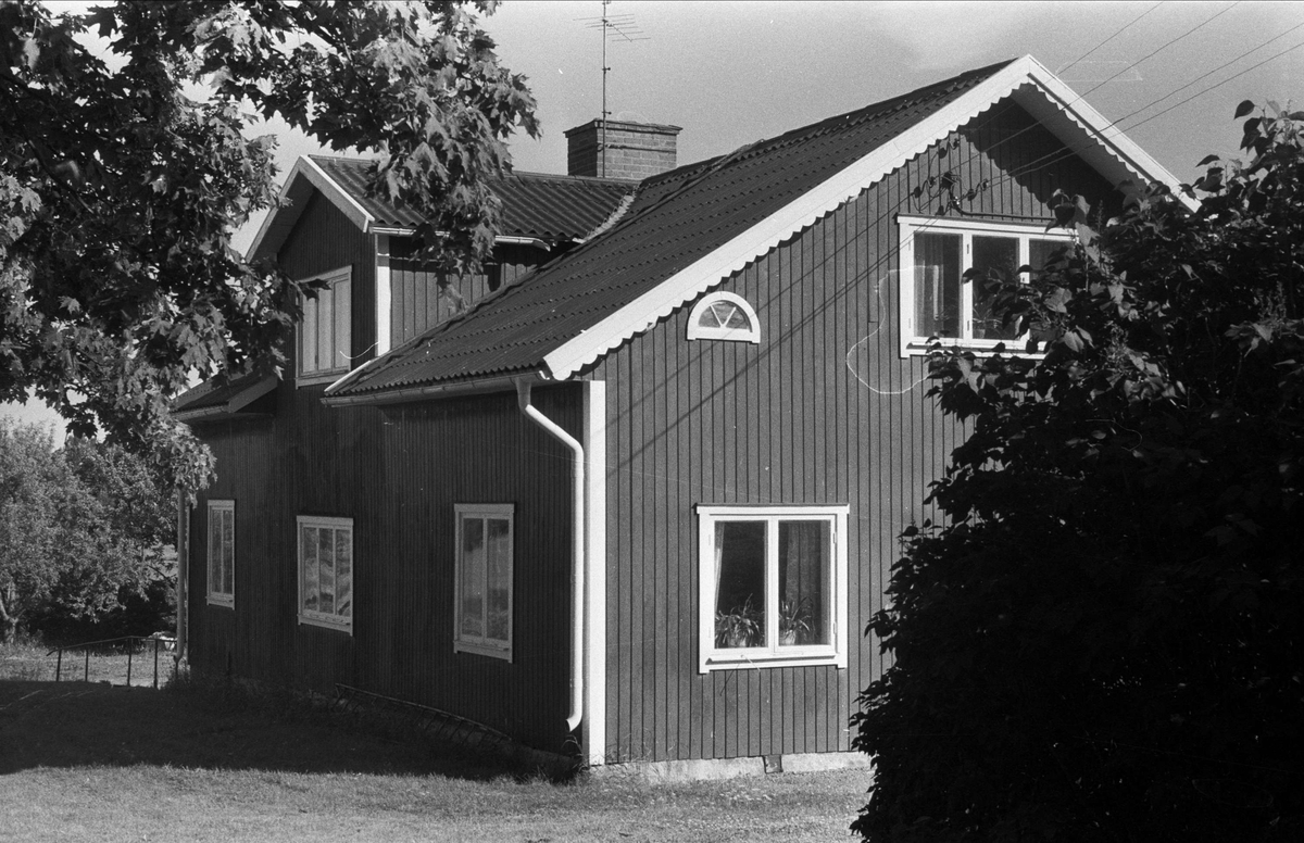 Bostadshus, Tibblevägen, Björklinge, Björklinge socken, Uppland 1976