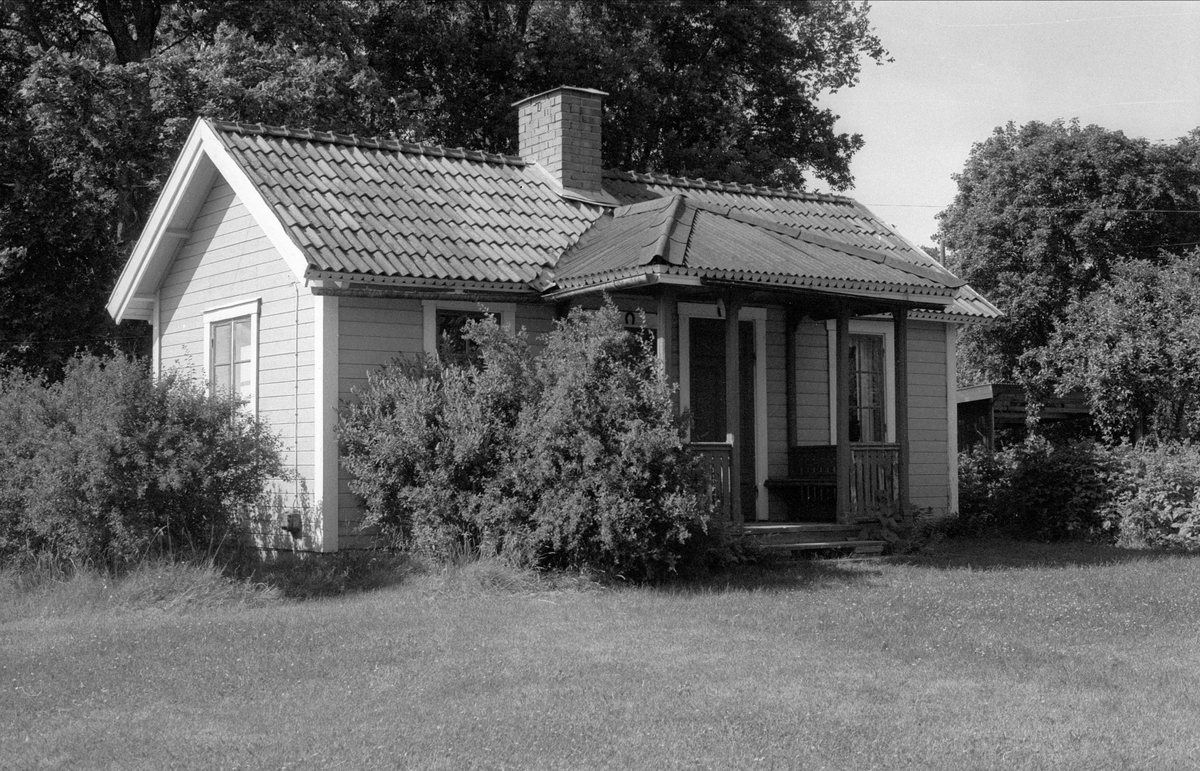 Bostadshus, Skäggesta 1:14, Börje socken, Uppland 1983