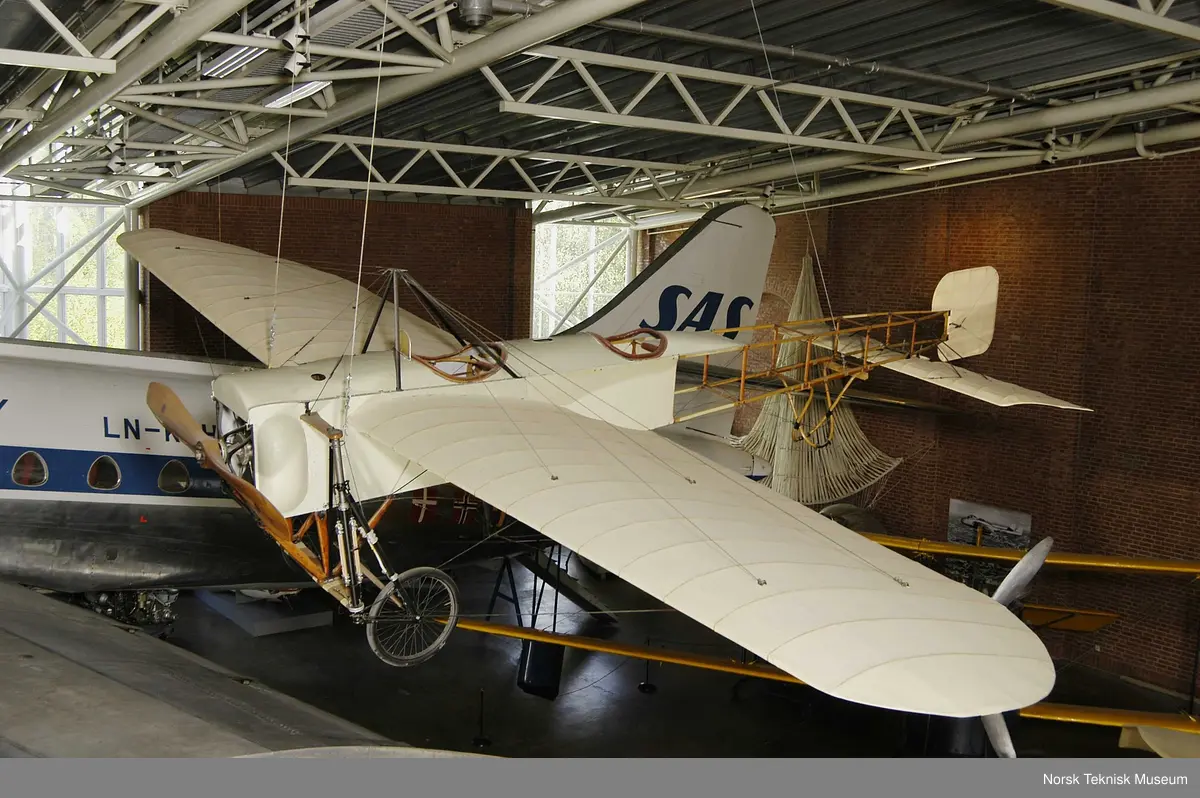 Bleriot fly med 80 hk. Gnome motor fra omkring 1912.