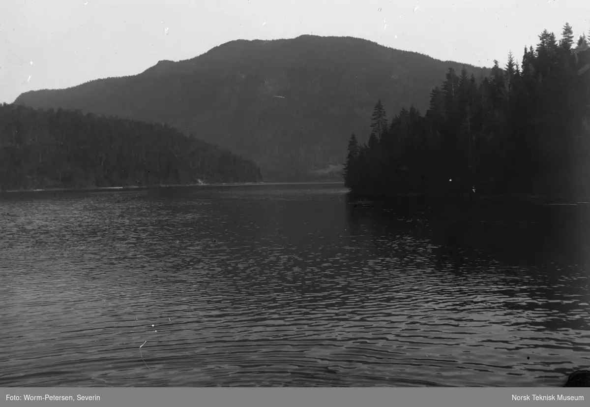 Fjågesund sett østover fra bryggen 25/9 1922, fra Telemarksserien 1922.