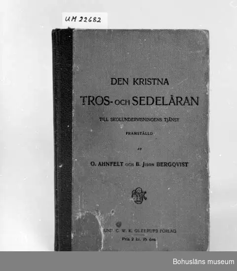 412 Förvärvstillst NÅGOT SKADAD
594 Landskap BOHUSLÄN
394 Landskap SKÅNE

Den kristna tros och sedeläran av O.Ahnefelt och B.J:son Bergqvist. 1826. Blyertsanteckningar.

UM 130:1