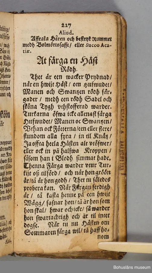 Originalupplaga tryckt i Stockholm 1647 hos Heinrich Keyser.
12:o., duodecimoformat,  (8), 258, (8) sidor. Nött helskinnsband. Oläslig namnteckning på pärmsidans insida tillsammans med täta anteckningar och årtalen 1659. Inlagan hårt skuren. Originalupplagans utvikbara plascher saknas.

Sammanbunden med Mårten Behms ( även Martin Böhme) (1559-1636) bok "Een ny och ganska nyttigh Läkiarebook om Häste Läkedomar" som är den andra på svenska tryckta boken om hästvård- och skötsel, utgiven 1648 i Stockholm hos samma tryckare. Behms bok ligger först i inbindningen.