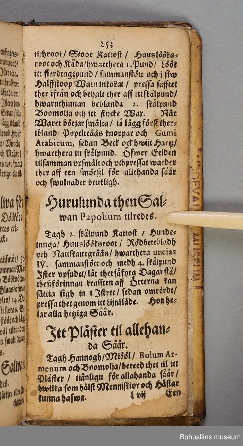 Originalupplaga tryckt i Stockholm 1647 hos Heinrich Keyser.
12:o., duodecimoformat,  (8), 258, (8) sidor. Nött helskinnsband. Oläslig namnteckning på pärmsidans insida tillsammans med täta anteckningar och årtalen 1659. Inlagan hårt skuren. Originalupplagans utvikbara plascher saknas.

Sammanbunden med Mårten Behms ( även Martin Böhme) (1559-1636) bok "Een ny och ganska nyttigh Läkiarebook om Häste Läkedomar" som är den andra på svenska tryckta boken om hästvård- och skötsel, utgiven 1648 i Stockholm hos samma tryckare. Behms bok ligger först i inbindningen.