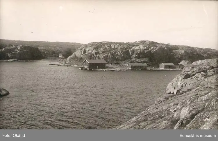 Noterat på kortet: "Strömstad. Bojarkilen." 
"Foto Nord Konst."